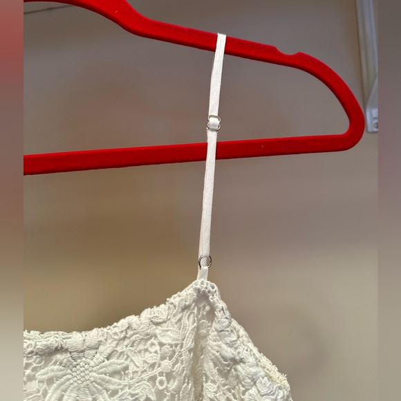 Miguelina white cropped lace embroidered tank top size small - Picture 8 of 8